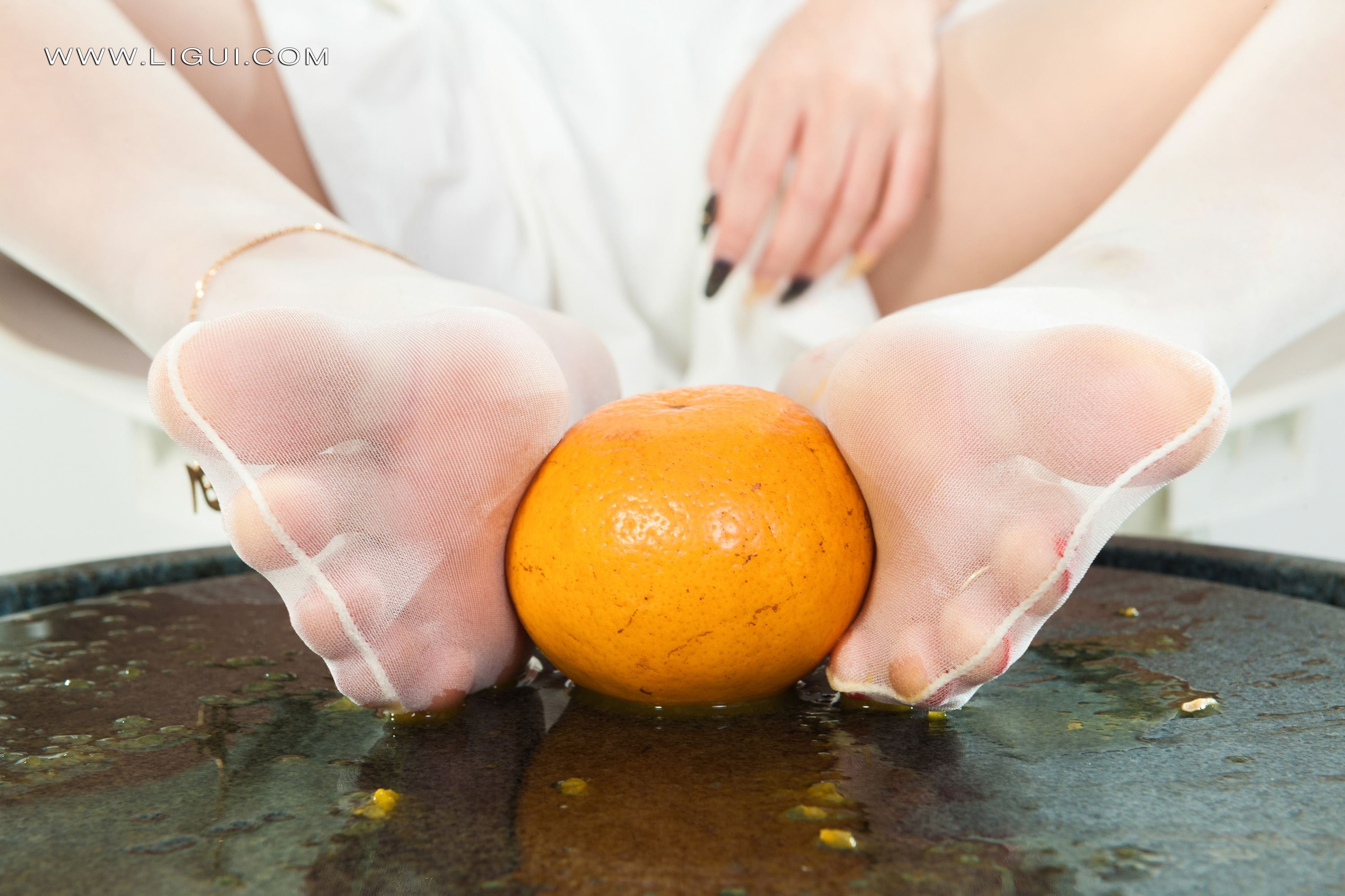 Ligui丽柜 2022.02.04 《香丝柔吻》汐汐